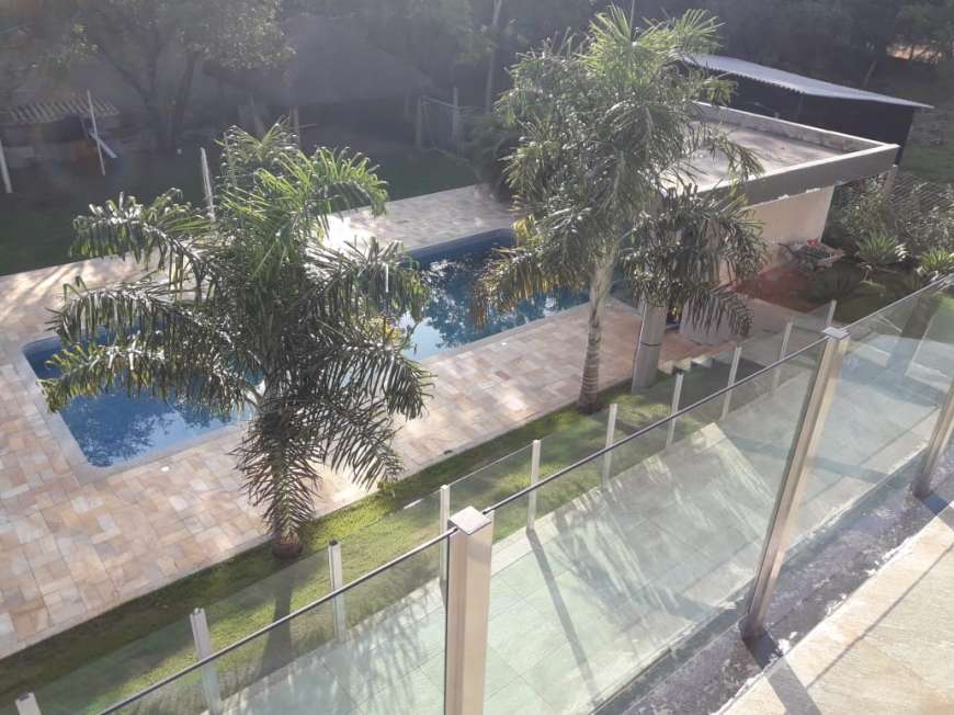Casa de Condomínio com 4 Quartos à Venda, 392 m² por R$ 1.350.000